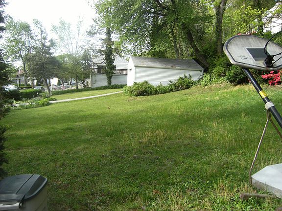 3rd image of 108 Pembrook Dr