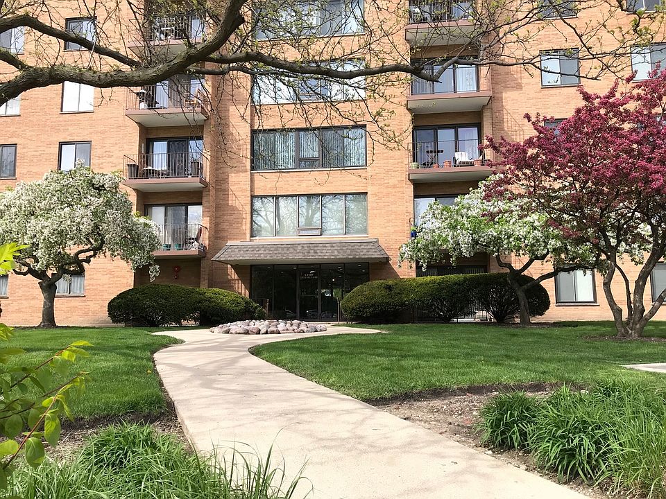 1st image of 1747 W Crystal Ln Unit 501