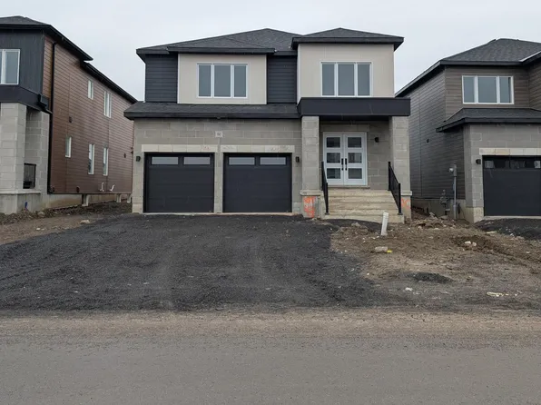 60 Creighton Dr, Loyalist, ON K0H 2H0