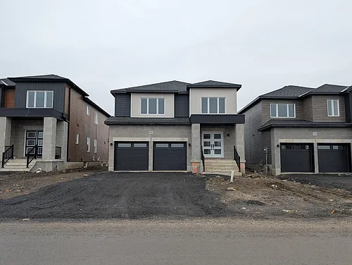 60 Creighton Dr Photo 1
