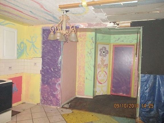 5th image of 1218 N Morris St