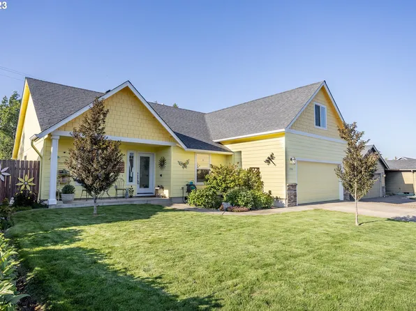 1096 Bradshaw Ln, Creswell, OR 97426