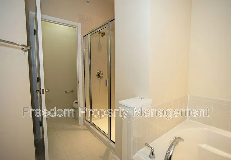 7408 Brunson Cir — Photo 37