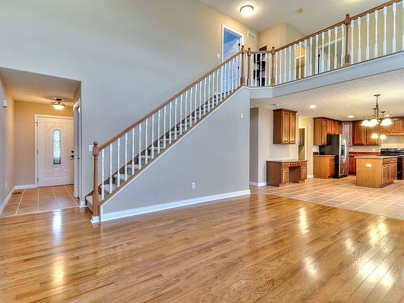 4th image of 4007 Appletree Dr