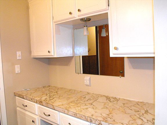 5th image of 200 Rolling Fork Dr