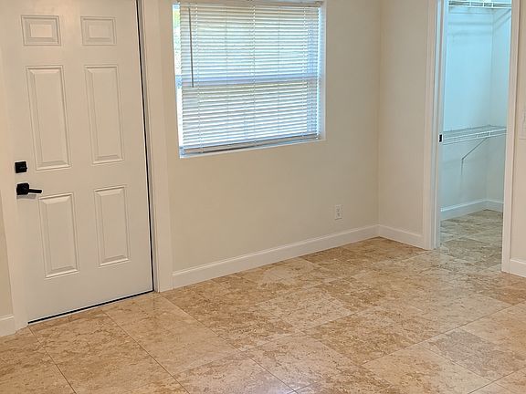 5th image of 6324 Fairway Blvd