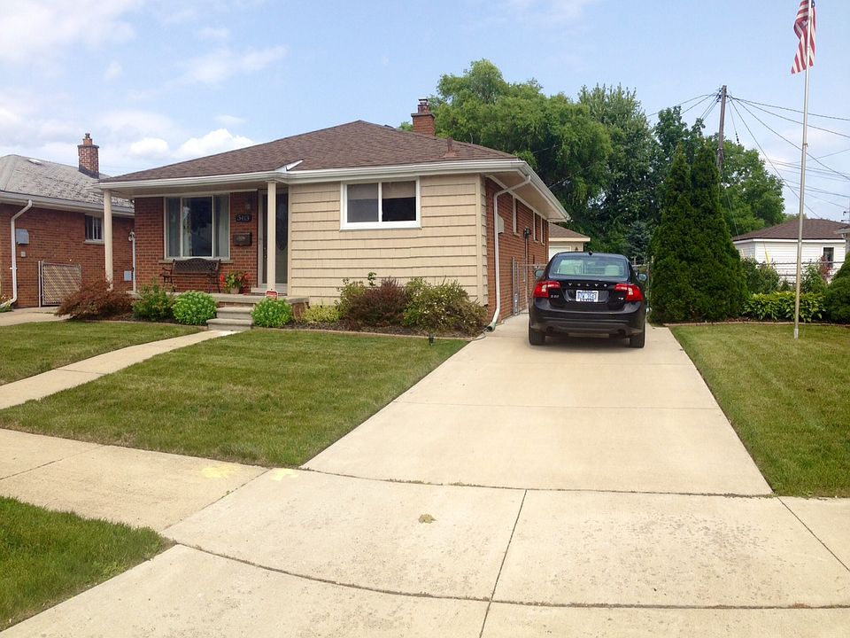 1st image of 3413 Applewood Ave