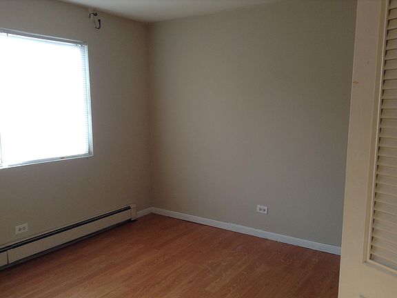 5th image of 109 W 66th St APT 1