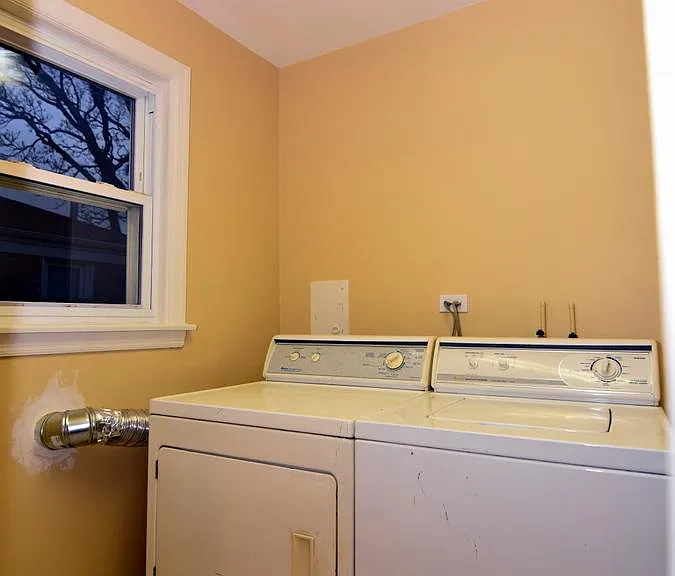 2710 Reuter St — Photo 16