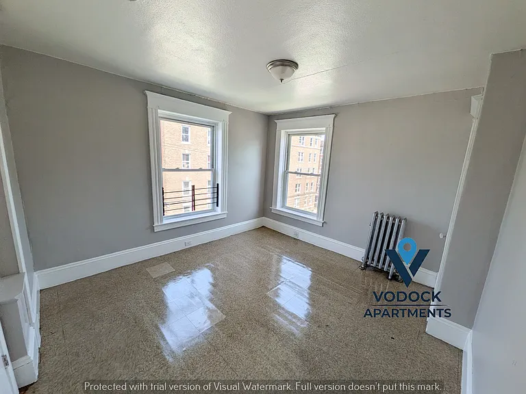 168 Essex St #3L — Photo 17