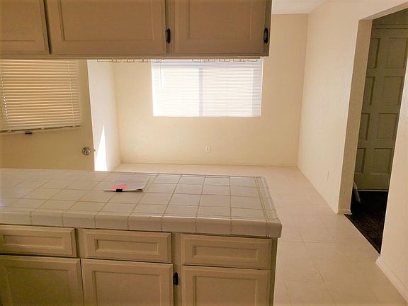 4th image of 1233 W 164th St #1