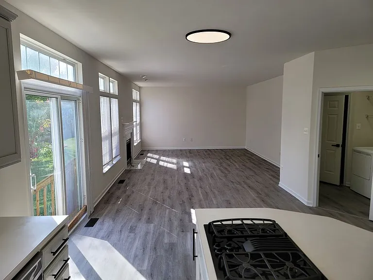 1808 Whispering Meadow Ct — Photo 8