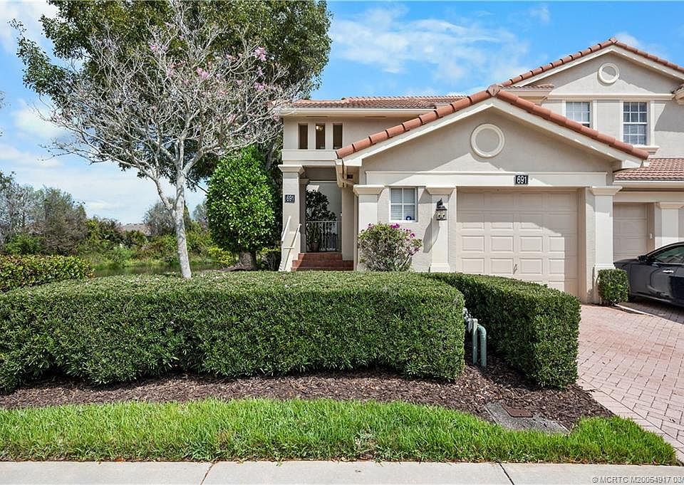 1st image of 691 SW Glen Crest Way