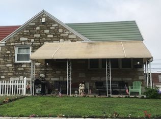 2804 Fuller St, Philadelphia, PA 19152