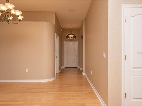 5th image of 1536 Scarlett Ave