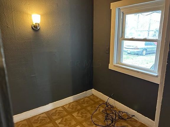 4th image of 407 N Race St