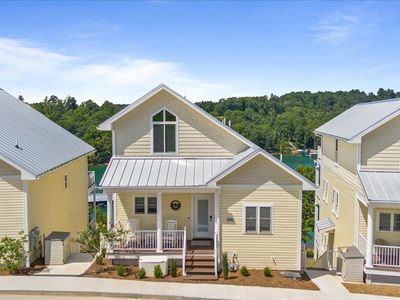 207 N Deer Hill Ln #A, La Follette, TN, 37766