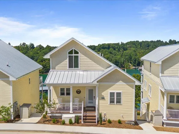 207 N Deer Hill Ln #A, La Follette, TN 37766