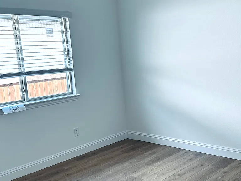 1704 Jaycreek Ct — Photo 25