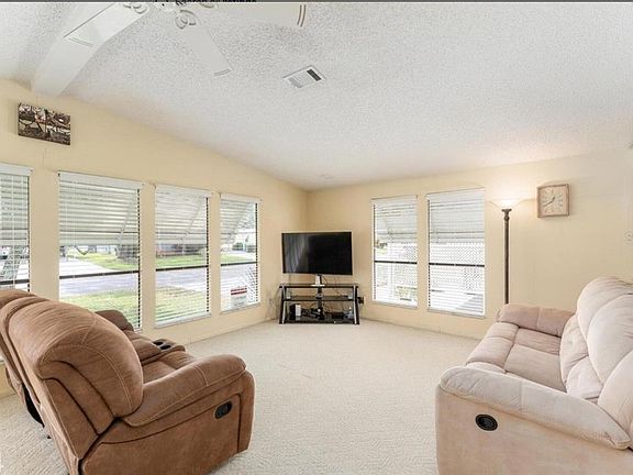 3rd image of 717 Tangerine Dr