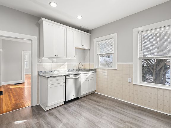 3rd image of 3 Lawry St #3