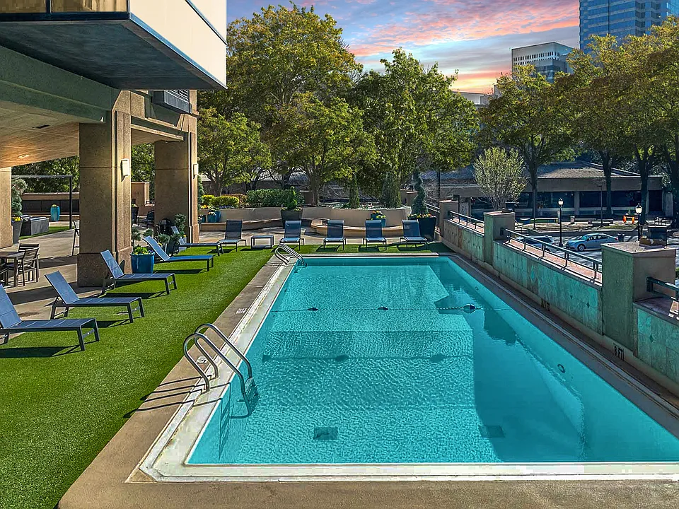 Arts Center Tower Apartments