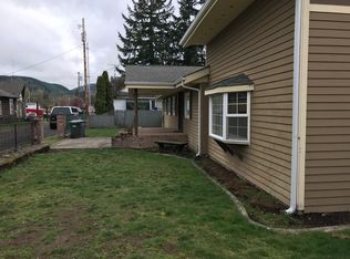 513 5th St, Carbonado, WA 98323