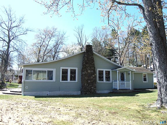 3rd image of 204 Lake Shore Dr