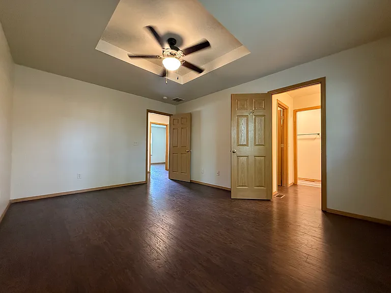 1453 S Lone Pine Ave — Photo 18