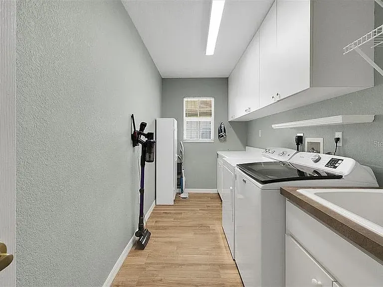 527 Saint Girons Ct — Photo 38