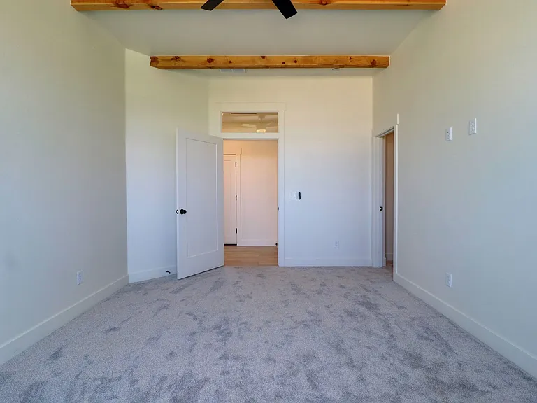4021 Boardwalk Rd — Photo 13