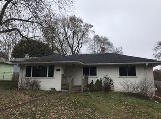299 Bernard St W, West Saint Paul, MN 55118