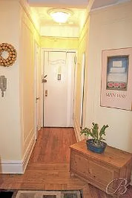 Sold by Bellmarc Realty | media 6