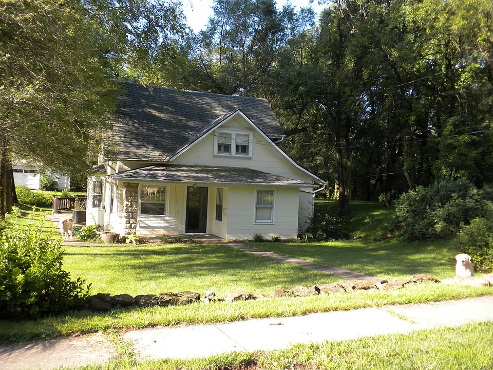 1st image of 3135 W 43rd Ave