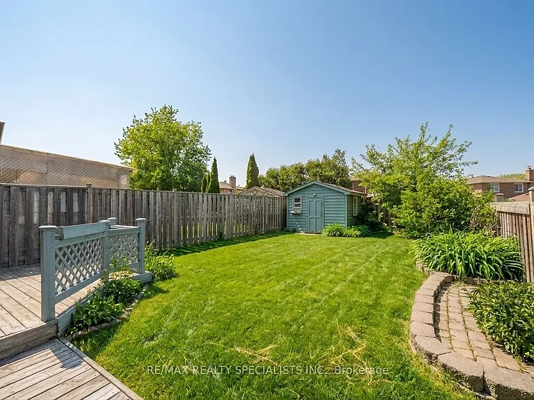4279 Woodington Dr — Photo 16