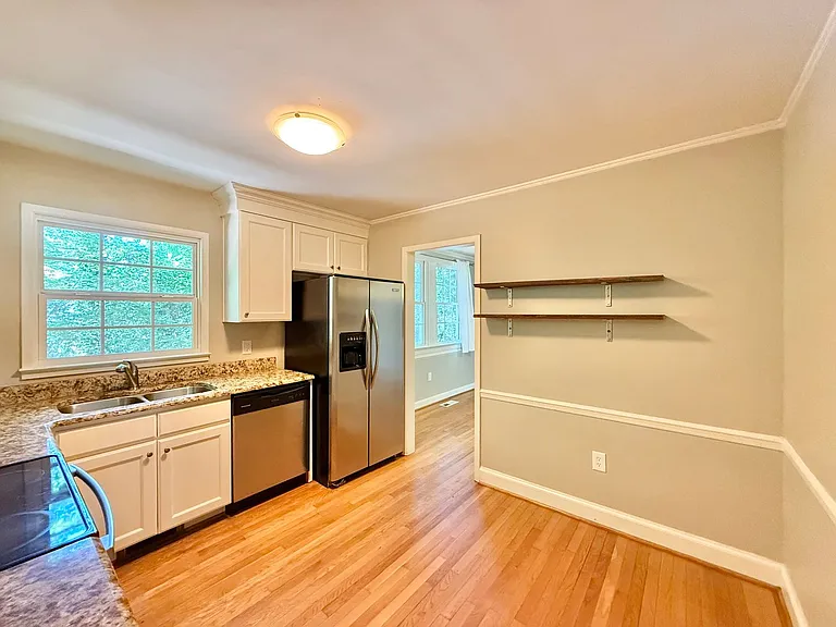 808 Buckle Ct — Photo 8