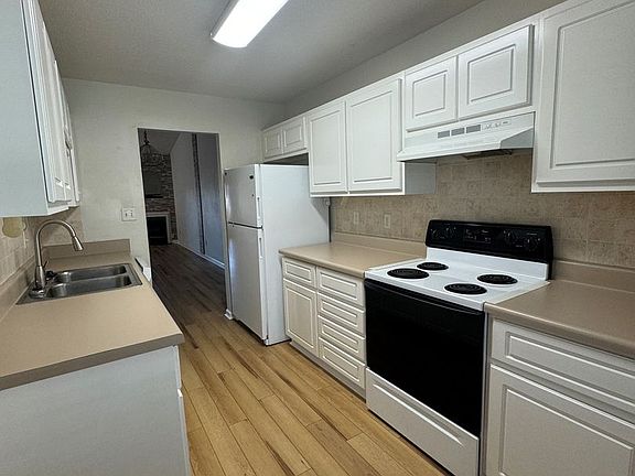 2nd image of 104 Saint Kitts Ct
