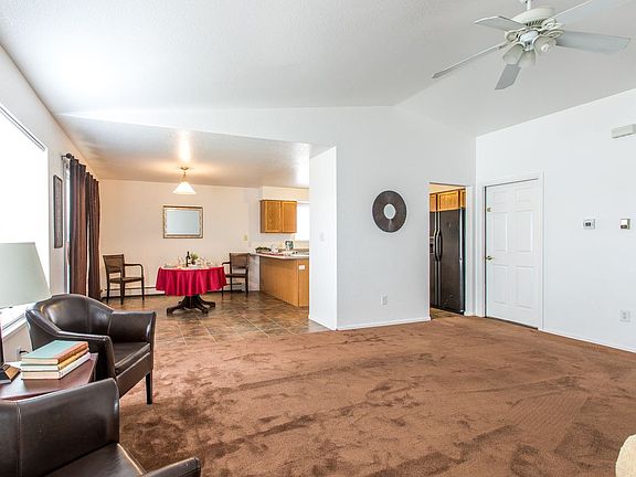 3rd image of 3157 1/2 Goldeneye Ave