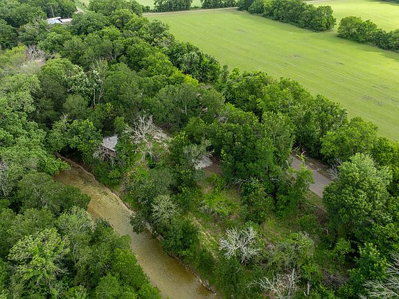 2nd image of 1598 Creek Rd