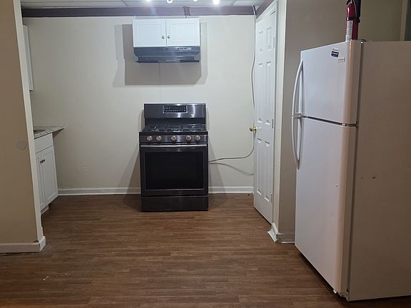 4th image of 6512 Charter Way