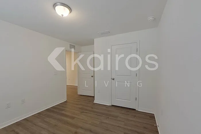 262 Grenada St — Photo 16