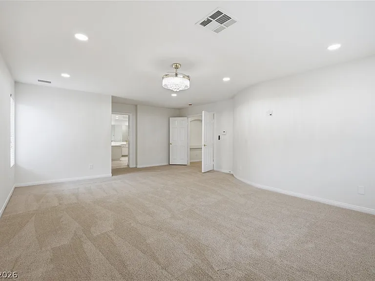 9081 Lawton Pine Dr — Photo 14