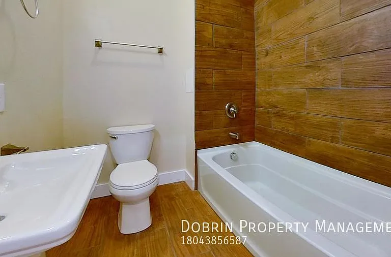 505 W Marshall St — Photo 8