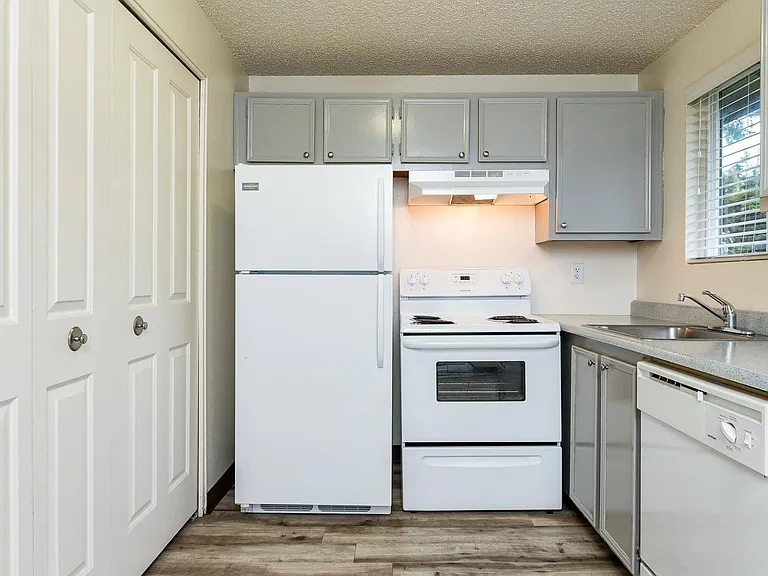 Tamaryn | Duplex Kitchen