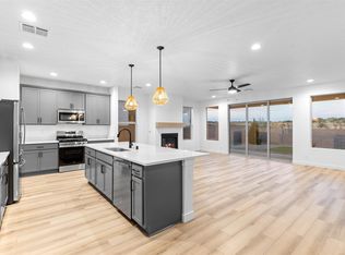 77 Cadena Loop, White Rock, NM 87547
