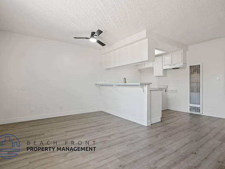 1557 W Carson St — Photo 7