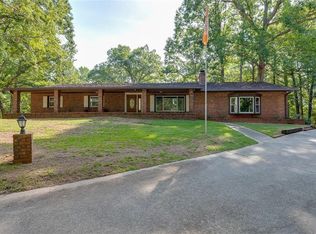 208 University Dr, Seneca, SC 29678