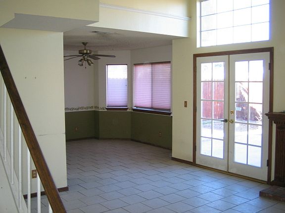 3rd image of 7224 Periwinkle Dr