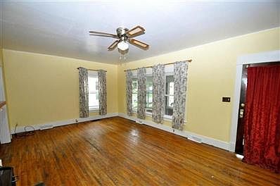 4th image of 316 Elm St