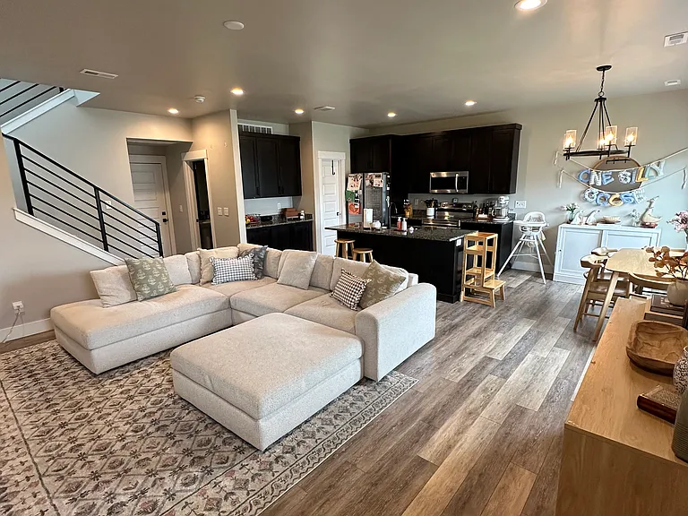 1389 Remington Trl — Photo 4